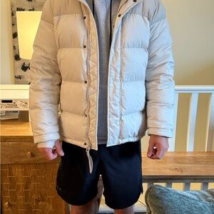 Aritzia superpuff original Cream Puffer Jacket sz med unisex.